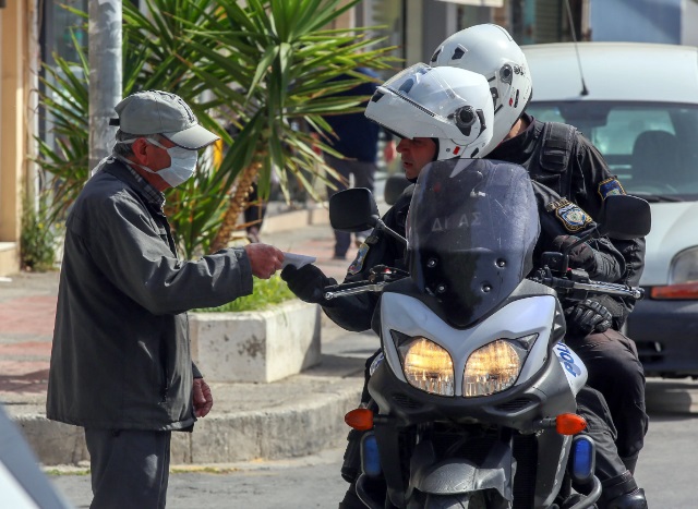 Κορωνοϊός: Έτσι θα γίνει η σταδιακή άρση των μέτρων! Τι «σκέφτεται» η κυβέρνηση για σχολεία, μαγαζιά!