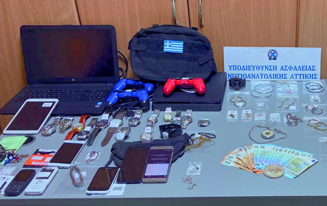 Τέλος στη δράση Ρομά που χτυπούσαν και λήστευαν ηλικιωμένους μέσα στα σπίτια τους σε Κορωπί, Ανθούσα και Γέρακα 