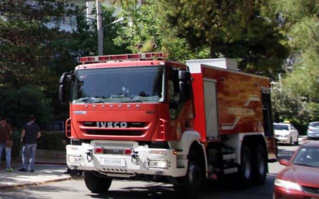 Σε επιφυλακή όλη τη νύχτα για να μην αναζωπυρωθεί η φωτιά στη Νέα Μάκρη!