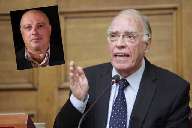Οργή Βασίλη Λεβέντη για τον βουλευτή του που ψάχνει κορίτσι στο facebook!