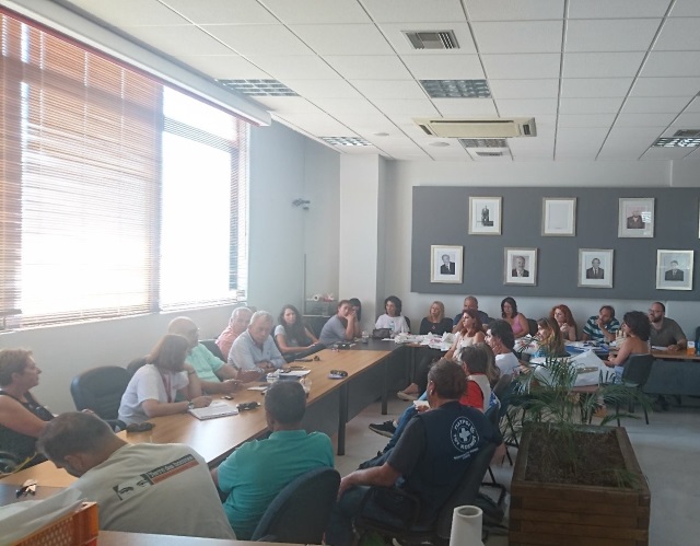 Σύσκεψη για την ψυχοκοινωνική υποστήριξη των πυρόπληκτων.