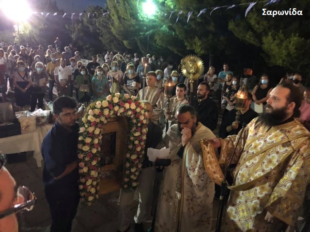 Δεκαπενταύγουστο στην Αν. Αττική: Υπερίσχυσε η λογική σε κλίμα κατάνυξης! (Φωτός)