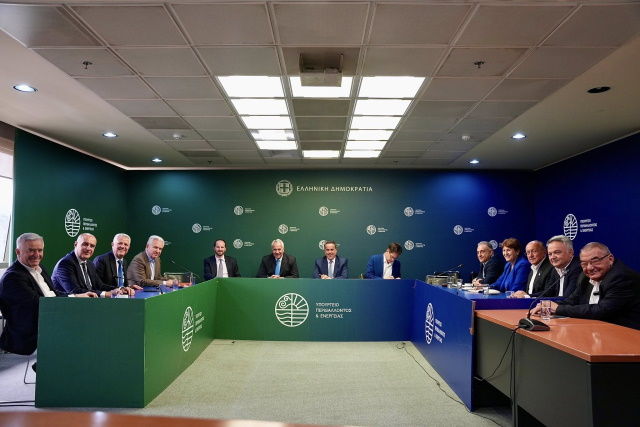 Σύσκεψη στο ΥΠΕΝ για τη βιωσιμότητα των ΔΕΥΑ στην Αν. Αττική