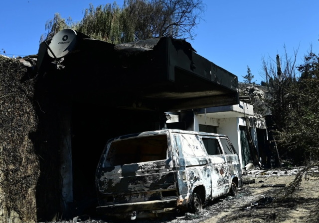 ΒΑ Αττική: Επιδρομές στα καμένα για πλιάτσικο – Προσαγωγές και συλλήψεις από την ΕΛΑΣ