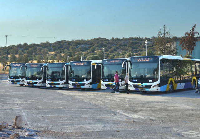 Ξεκινά τη Δευτέρα (26/8) η κυκλοφορία νέων λεωφορείων στην Ανατ. Αττική 
