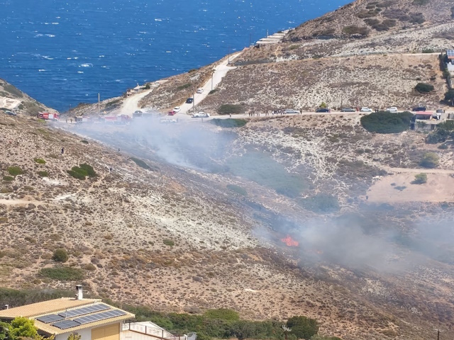 Φωτιά, για πολλοστή φορά φέτος, σε περιοχή (Πόρτο Εννιά) της Κερατέας 