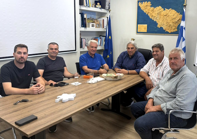 Γέφυρα αλληλεγγύης: Λαυρεωτική και Τήνος σε κοινό μέτωπο για την καθαριότητα
