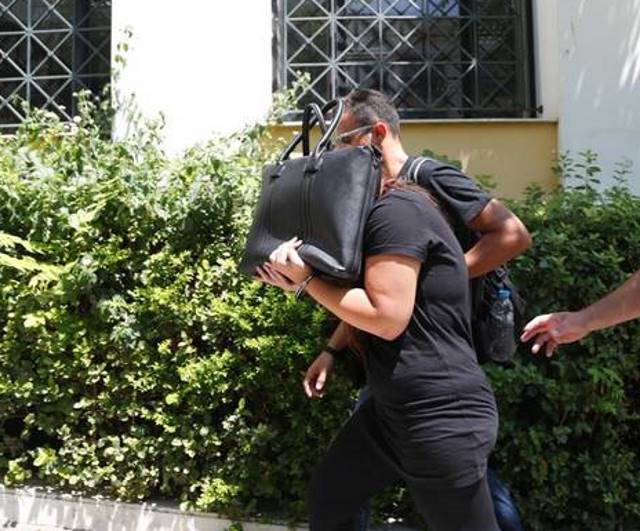 Στον Θεό έχει στραφεί η φόνισσα του Κορωπίου μετά τη φρίκη που σκόρπισε σε δύο οικογένειες (Συνέντευξη – Βίντεο) 