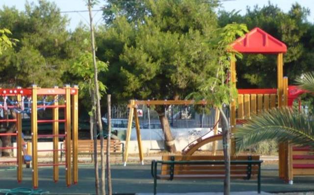 344.000 ευρώ για τις παιδικές χαρές του Δήμου Σαρωνικού! 	