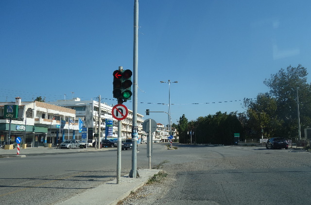 Τελευταία εξέλιξη: Πότε και τί ανοίγει λόγω μερικής άρσης του lockdown!