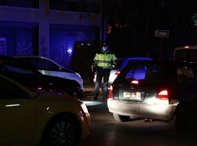 Αλλάζει η ώρα απαγόρευσης κυκλοφορίας – Τι ισχύει για Χριστούγεννα και Πρωτοχρονιά