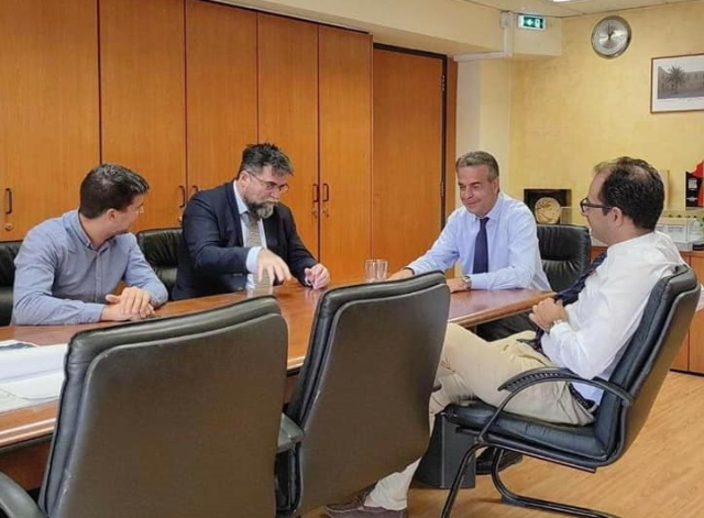 Νέος εξοπλισμός στα σχολεία του Δήμου Σαρωνικού με πρωτοβουλία Δ. Παπαχρήστου – Β. Οικονόμου 