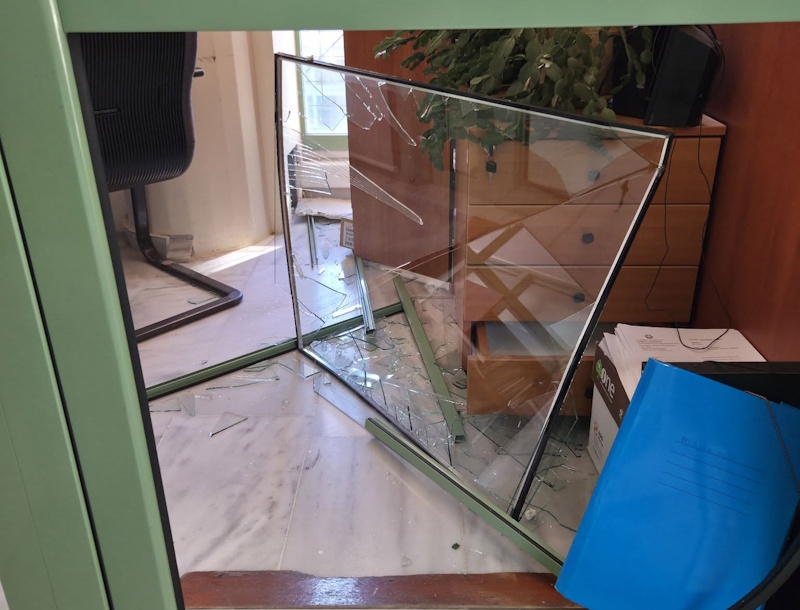 Δήμος Σαρωνικού: Ταυτοποιήθηκε ο διαρρήκτης του δημαρχείου στα Καλύβια 