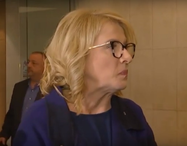 «Κόρη αστυνομικού και νοικοκυράς»: Τί δήλωσε στην tv για την ποινική δίωξη που «έκατσε» στη βάρδια της! (Βίντεο) 