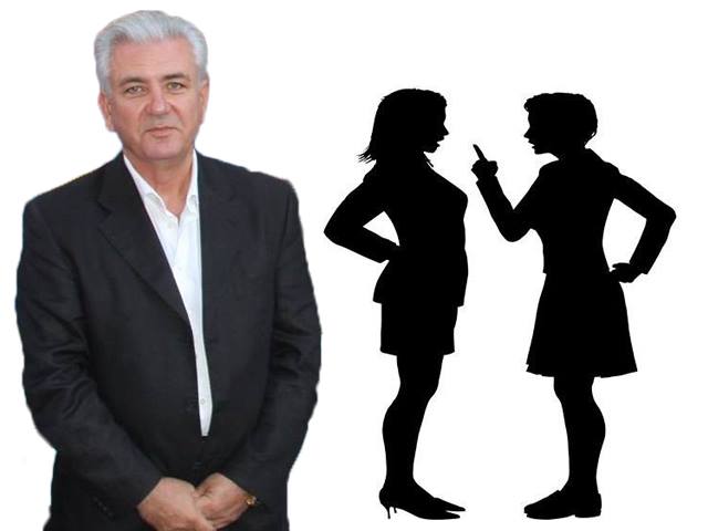 Μαλλιοτράβηγμα στο δημαρχείο Κερατέας; Παρέμβαση Λουκά αλλά με αποστάσεις!