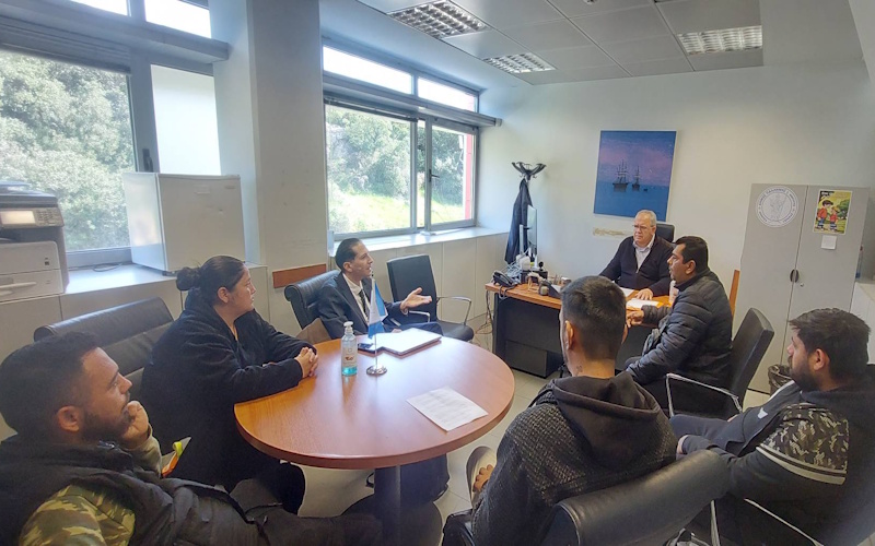 Ρομά Γέρακα: Τι δεν ειπώθηκε στη συνάντηση με τον πρόεδρο του δημ. συμβουλίου Άρ. Βίτσιο