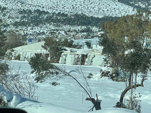 Κατέρρευσαν, λόγω της κακοκαιρίας, εγκαταστάσεις στον χώρο του MEC Παιανίας (Φωτός)