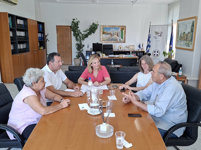 Στην Αντιπεριφέρεια τα χρόνια προβλήματα των οικισμών της Λαυρεωτικής