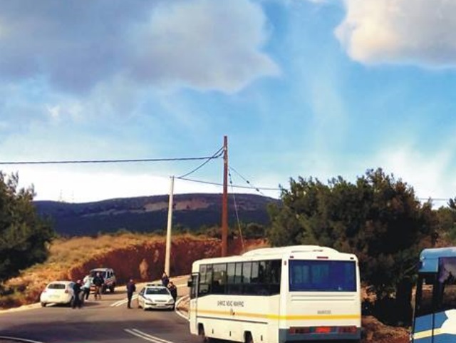 Πολεμικό κλίμα στον ΧΥΤΑ Γραμματικού με πολίτες να αντιμετωπίζουν με πέτρες αστυνομικές δυνάμεις! 