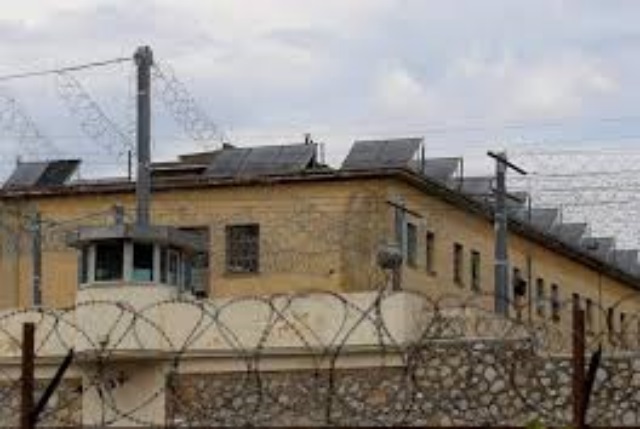 Ξέφραγο αμπέλι οι φυλακές Κορυδαλλού – Δύο κρατούμενοι ξεφτίλισαν το σύστημα φύλαξης της μεγαλύτερης φυλακής της χώρας!