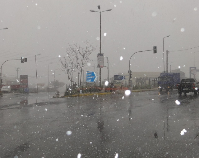 Σε ποιες περιοχές της Ανατ. Αττικής και πότε αναμένεται να χιονίσει το Σαββατοκύριακο 16-17/1