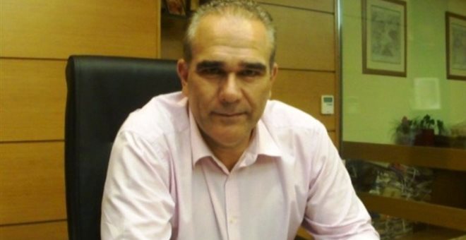 Μεθενίτης κατά Πατούλη: Προεκλογικές φιέστες με φόντο τους νεκρούς