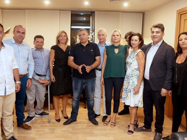Μετράει αντίστροφα ο χρόνος για τον ανασχηματισμό των αντιπεριφερειαρχών από τον Γ. Πατούλη 