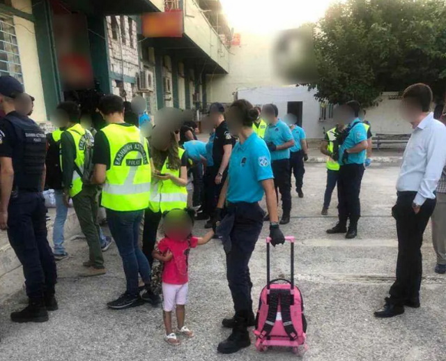 Λαύριο: Επιτέλους τέλος στην κατάληψη των Κούρδων (Φωτός & Βίντεο)