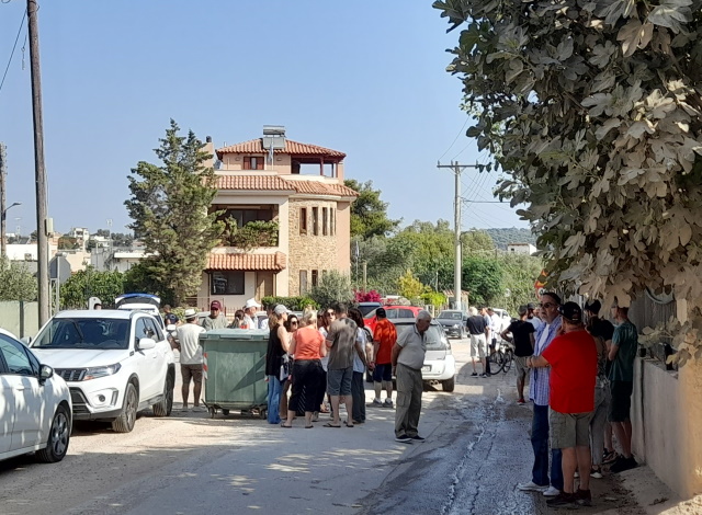 Πόρτο Ράφτη: Χωρίς παρατράγουδα η διαμαρτυρία πολιτών για την οικτρή κατάσταση των δρόμων (Φωτός)