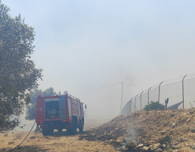 Κερατέα: Υπάρχει ακόμη ο κίνδυνος αναζωπυρώσεων