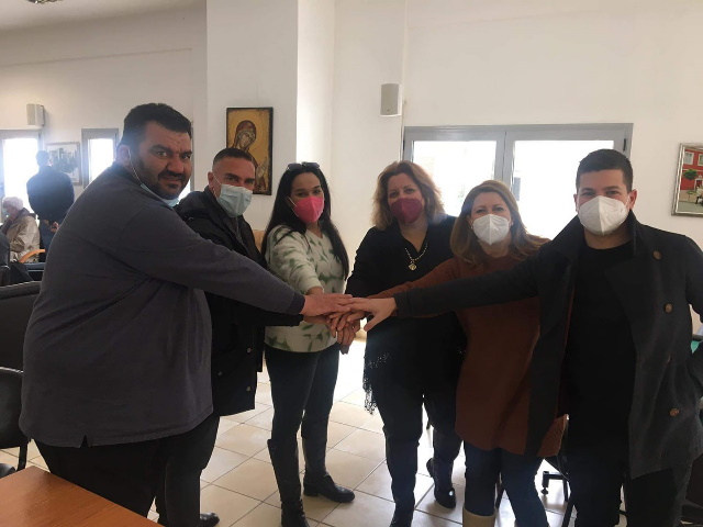 Δήμος Σαρωνικού: Μια φωτογραφία με συγκεκριμένους αποδέκτες και ένα νόημα!