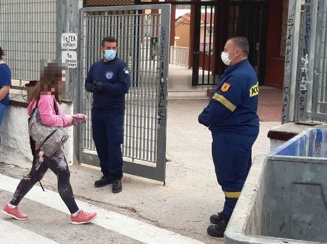 Στο πλευρό των λιγοστών μαθητών της Γ’ Λυκείου των σχολείων του Κορωπίου η Πολιτική Προστασία του δήμου (Φωτός)