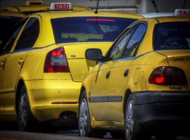 Δυο δυο στα ταξί και με τις... ευλογίες του νόμου πλέον!