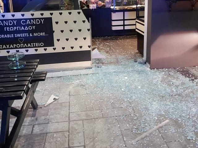 Το μένος της Κορωπιώτισσας διαρρήκτριας στην εισβολή της σε ζαχαροπλαστείο του Μαρκοπούλου (Βίντεο)