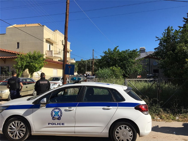 Φρίκη στα Γλυκά Νερά: Σκότωσαν μάνα δίπλα στην κούνια του μωρού της – Έδεσαν τον πατέρα!