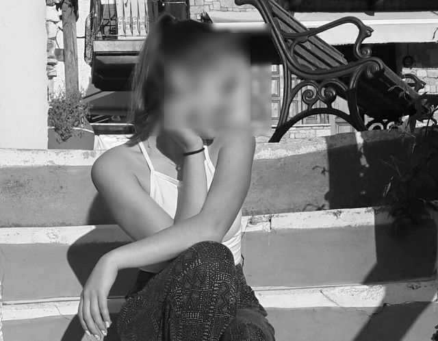 Έγκλημα στα Γλυκά Νερά: Θρήνος και αγανάκτηση σε όλη την Ελλάδα για τη δολοφονία της 20χρονης μάνας 