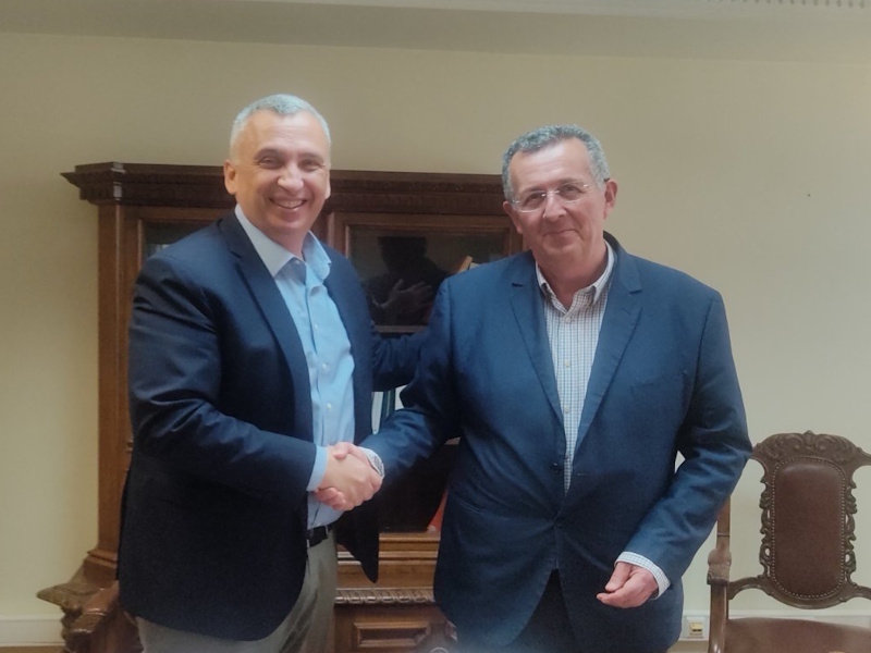 Η Τεχνητή Νοημοσύνη μπαίνει στα σχολεία της Ανατολικής Αττικής με ασφάλεια 