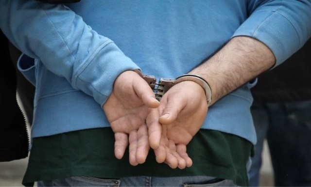 Χειροπέδες στον απατεώνα από το Ίλιο που εξαπατούσε ηλικιωμένους στην Παιανία!