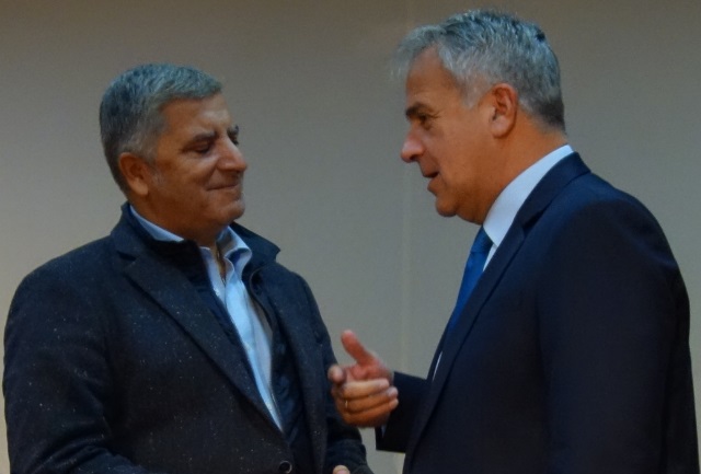Έκρηξη Βορίδη κατά Δούρου παρουσία Πατούλη! (Βίντεο)