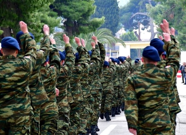 Στρατιωτική θητεία: «Κλείδωσε» η αύξησή της στους 12 μήνες - Τι ισχύει για όσους ήδη υπηρετούν