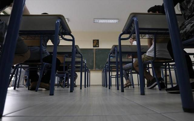 Παρά ένα 100 τα κενά στα γυμνάσια και λύκεια Σπάτων και Αρτέμιδας! 