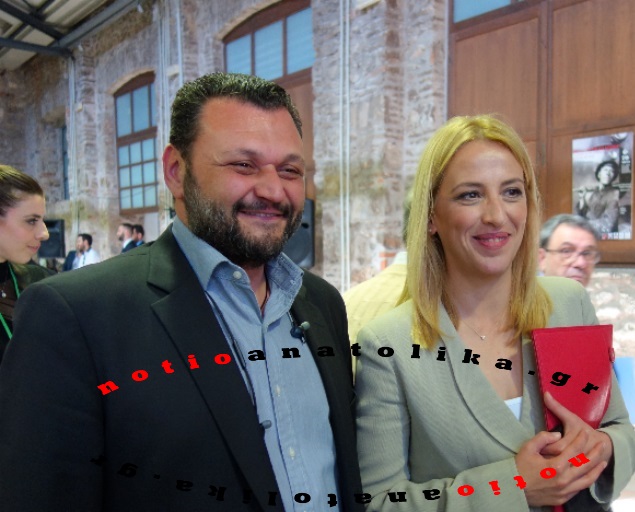 Όταν (η Ρένα Δούρου) δεν μπορεί να αντέξει την πολιτική κριτική, στέλνει εξώδικα (στον Γιώργο Σωφρόνη)!