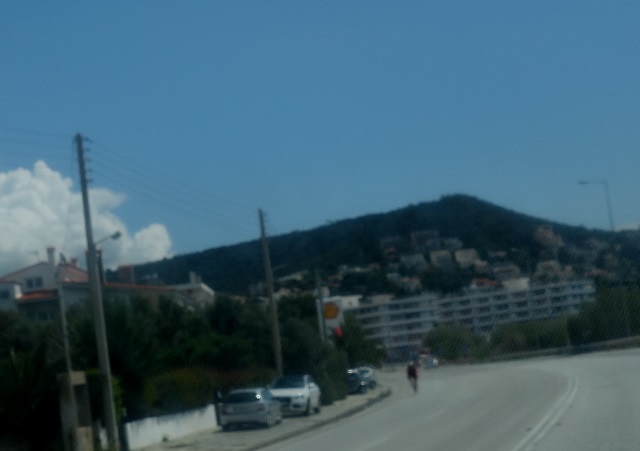 Παραμένουν σε ομηρία – ελέω ΣΥΡΙΖΑ – οι ιδιοκτήτες Σαρωνίδας και Λαυρεωτικής (Οι τελευταίες εξελίξεις στις επιτροπές)