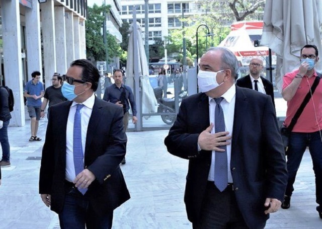 Σε καραντίνα λόγω επαφής με κρούσμα κορωνοϊού οι υπουργοί Άδ. Γεωργιάδης και Ν. Παπαθανάσης