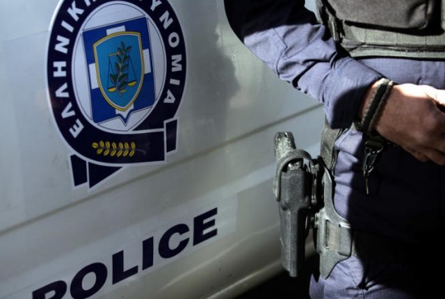 Με... 0,6 αστυνομικούς «ενισχύει» το υπουργείο Προστασίας του Πολίτη κάθε ένα από τα 10 αστυνομικά τμήματα της ΝΑ Αττικής!