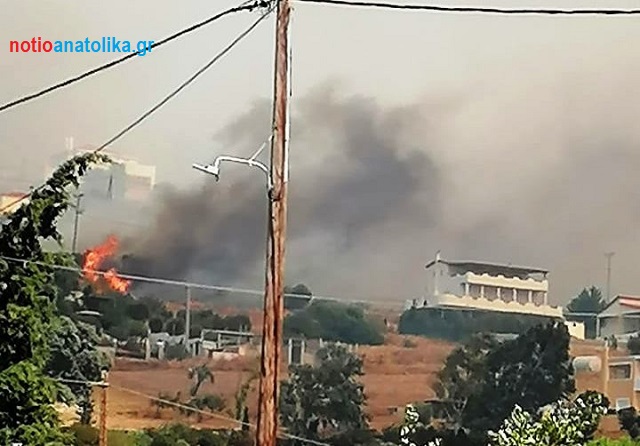 Ανάβυσσος: Φωτογραφίες από τη φωτιά στον οικισμό Ολύμπου!