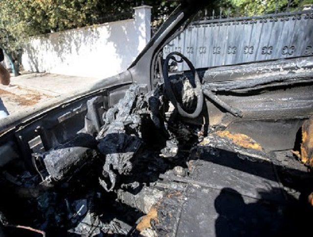 Χειροπέδες σε 61χρονο Ρουμάνο για αλλεπάλληλους εμπρησμούς στην Παλλήνη
