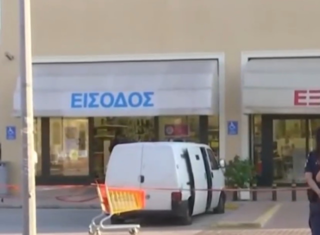 Ληστεία στο κέντρο του Λαυρίου: Για άλλα οχήματα και συνεργούς ψάχνει η αστυνομία 