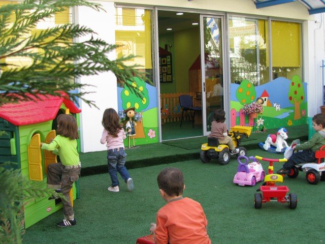 Τρεις θέσεις παιδαγωγών στους παιδικούς σταθμούς του Δήμου Παιανίας