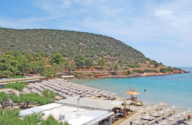 Ξεκινά τη λειτουργία της η δημοτική πλαζ Αυλακίου (Διαβάστε όλες τις τιμές)